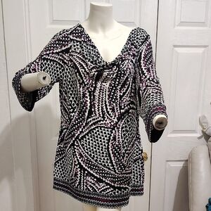 Stylish Black and White Women's Top